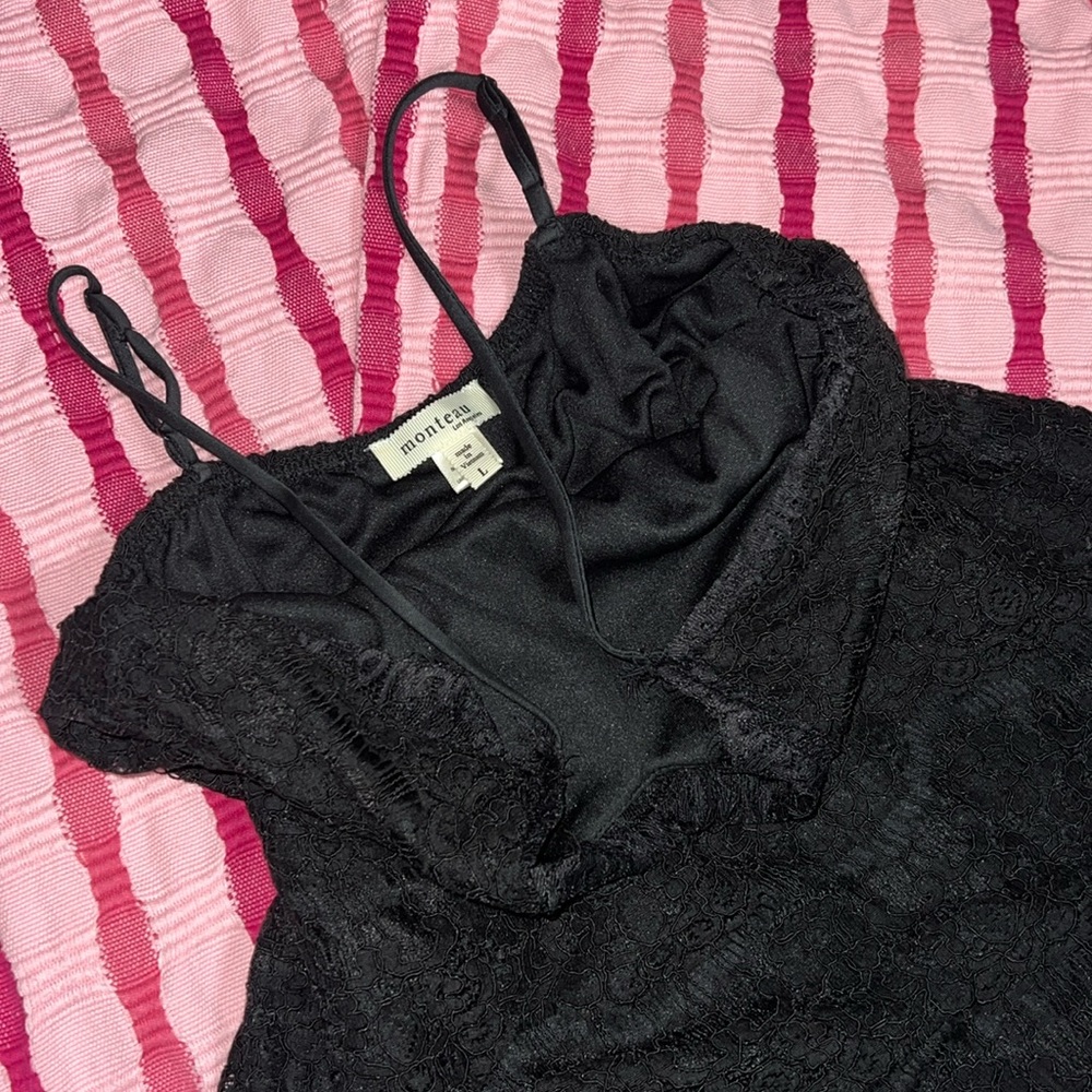 Lacy black blouse - Large